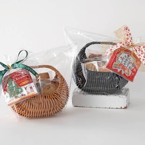 ラッピングAtoZ vol.7 資材の新しい使い方①ヘッダー付きスイーツパック