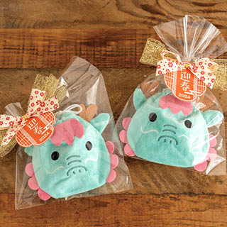 辰の巾着でアレンジラッピング