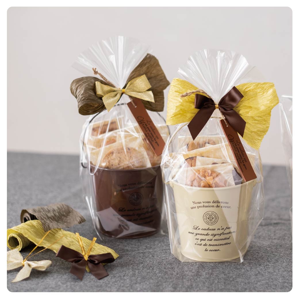 タグ付ブリキバケツの応用ラッピング