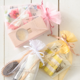 ギフトがおしゃれに透けるオーガンジーバッグで”魅せる”ラッピング