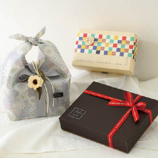 NEWボックスを使ったラッピングアイデア