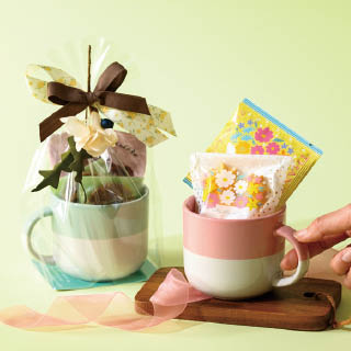 マグカップを使ったラッピングアイデア