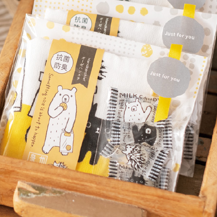 パッケージ入りお菓子やドリンクのラッピングアイデア