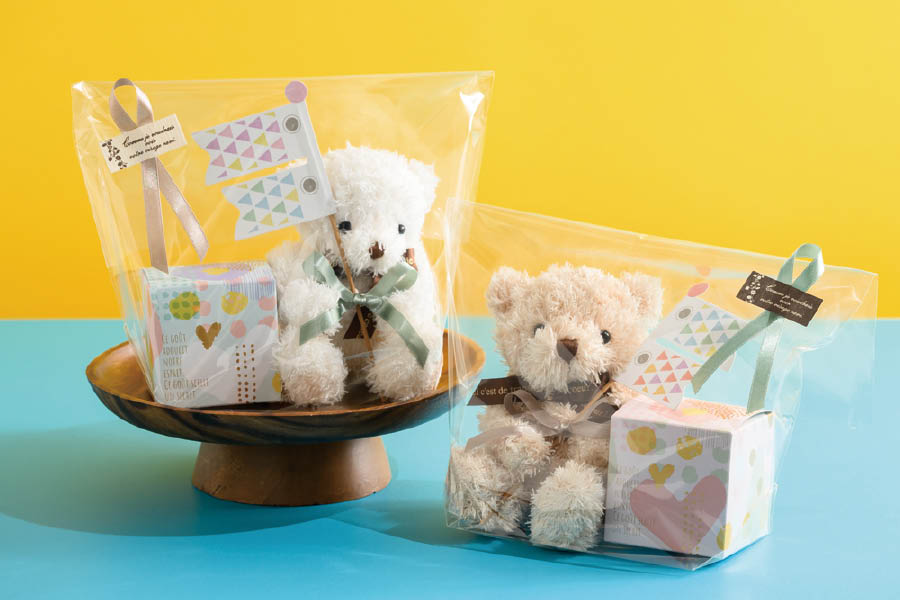 こいのぼりのピックを添えて作るこどもの日ギフトラッピングアイデア