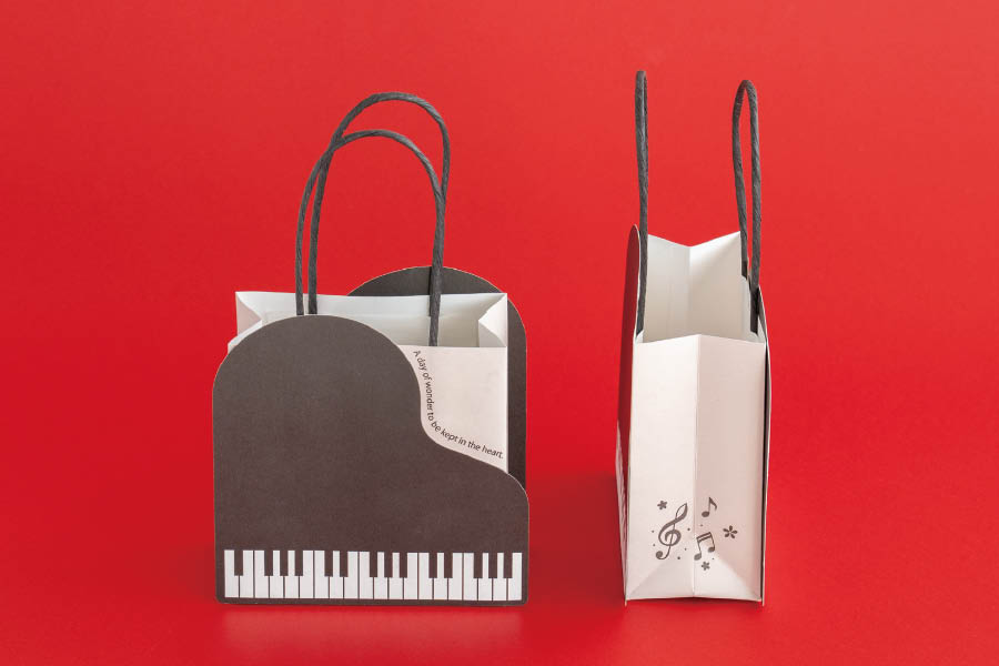 ピアノデザインのペーパーバッグ
