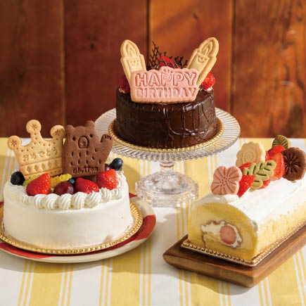 ケーキの飾りにしたスタンプクッキー