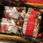 シュトーレンラッピングペーパーバッグと造花付クリップ