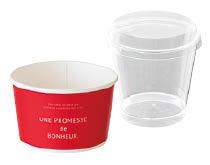 食品カップの写真