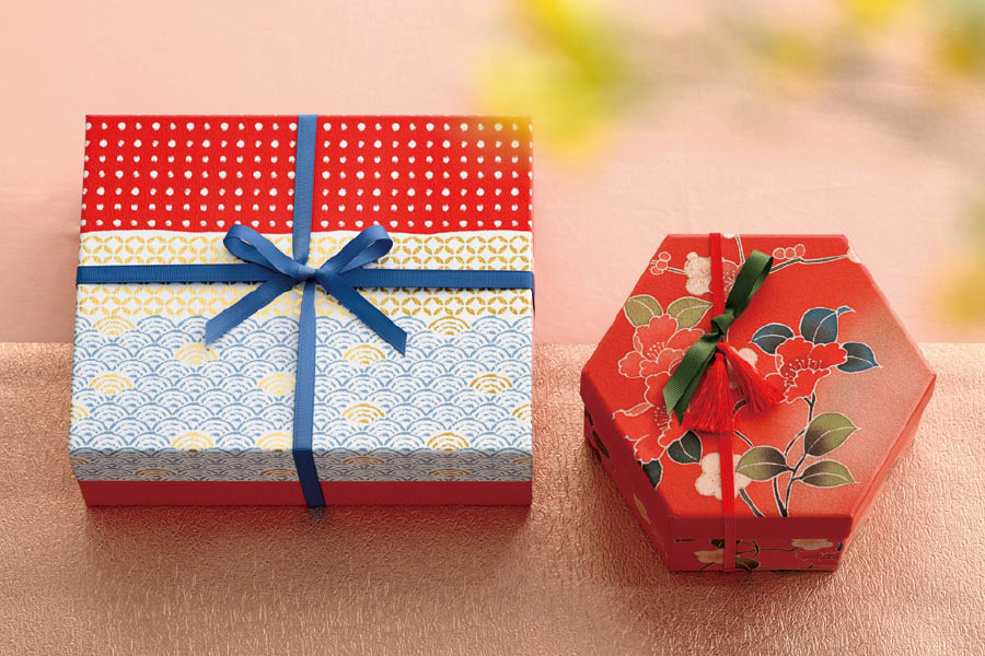 和菓子のラッピングアイデア_和柄の貼箱
