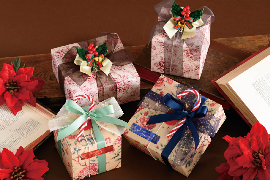 クリスマス小物でつくるギフト