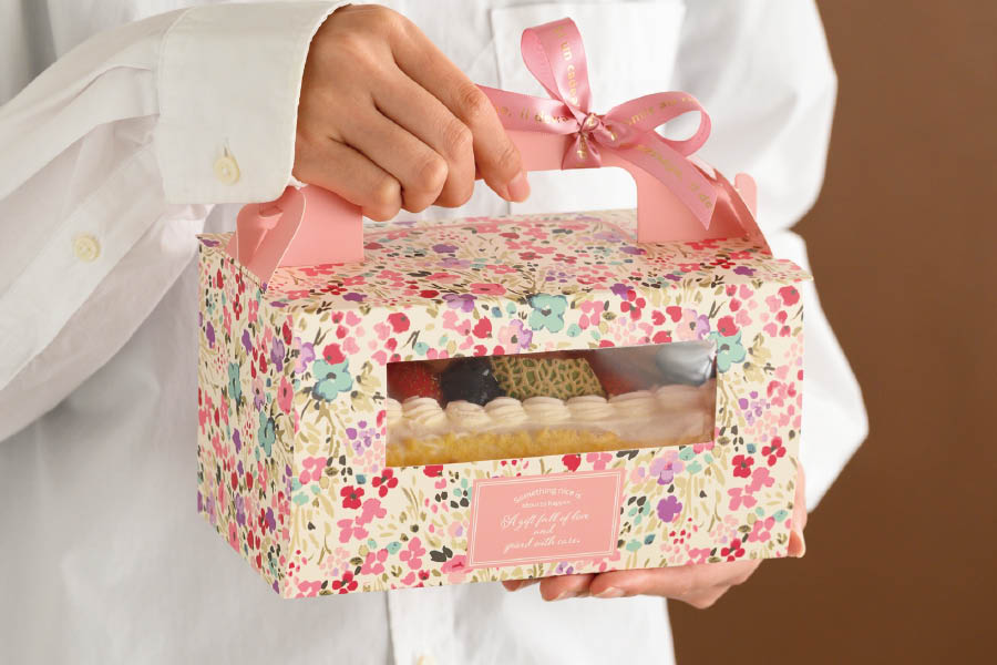 ロールケーキ向け持ち手ありギフトボックス
