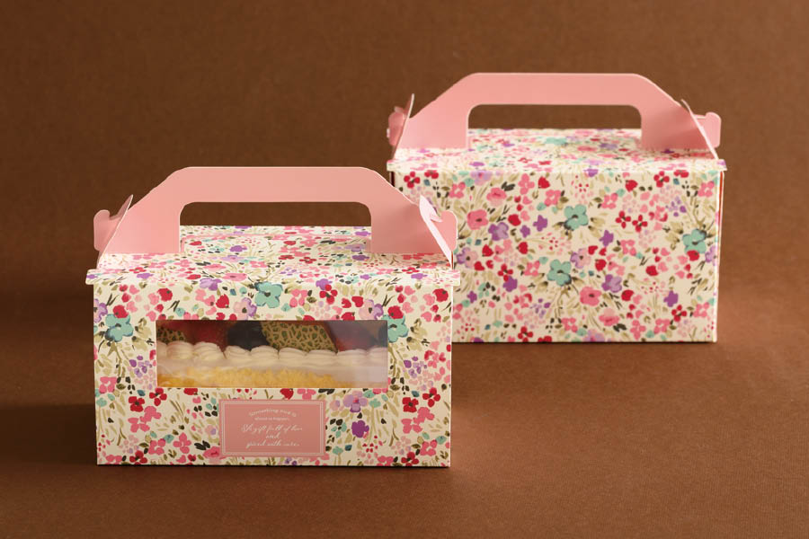 ロールケーキ向け持ち手ありギフトボックス