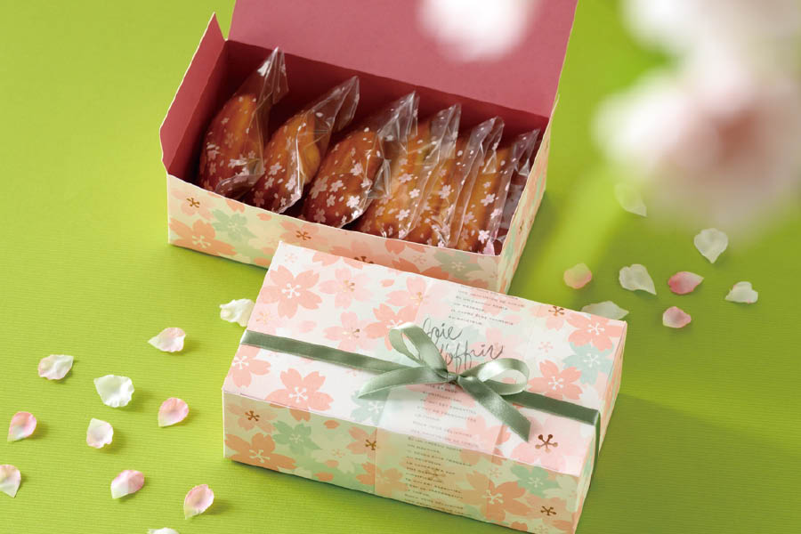 桜のギフトボックスSラッピングアイデア