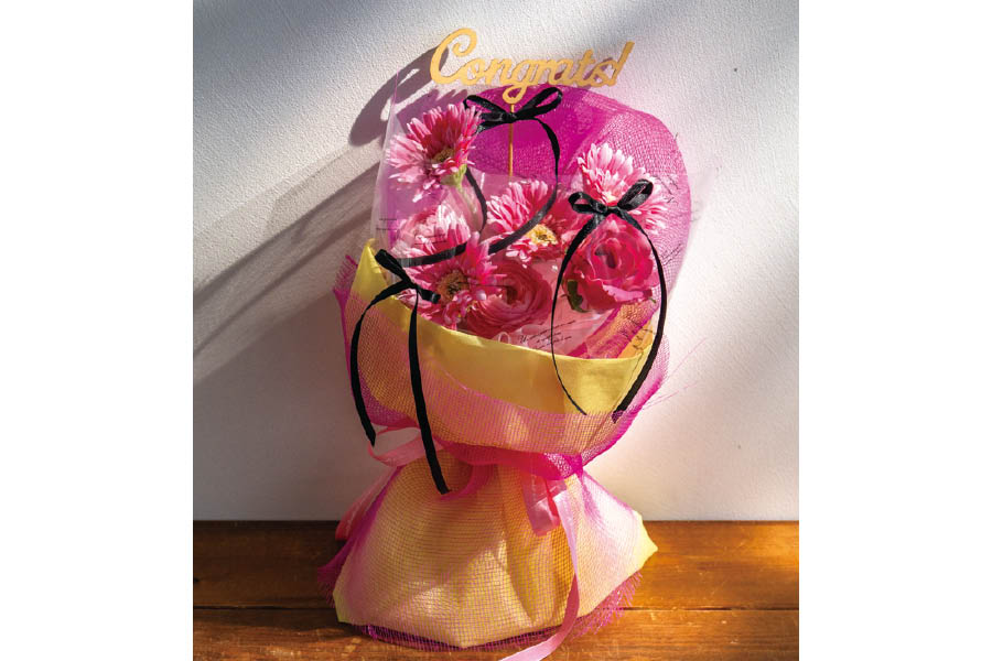 成人式の韓国風ラッピングブーケピンク