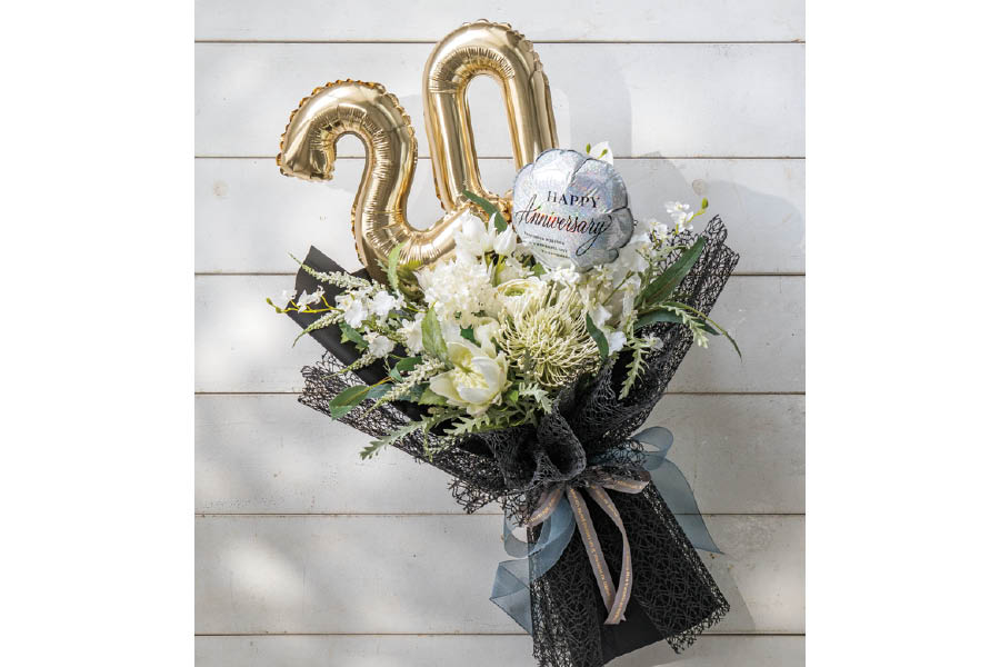 成人式の韓国風ブーケモノトーン