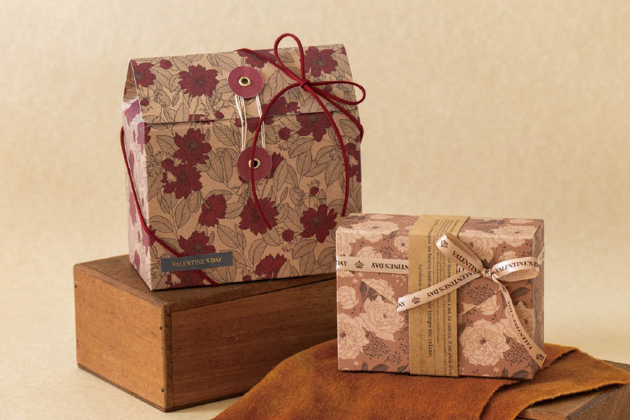 ノスタルジアシリーズのギフトボックスに入れたバレンタインデイギフト