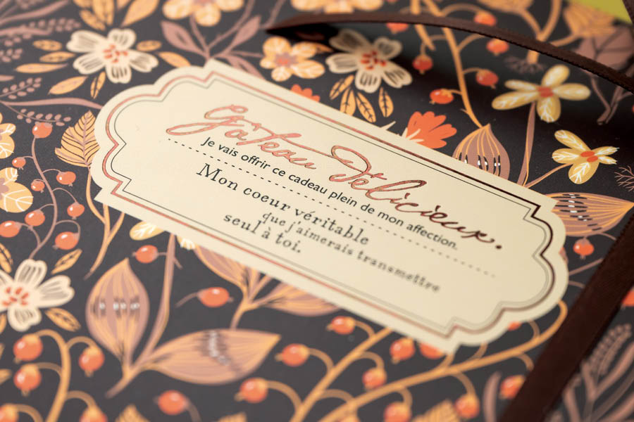 ギフトボックスの箔押しの説明