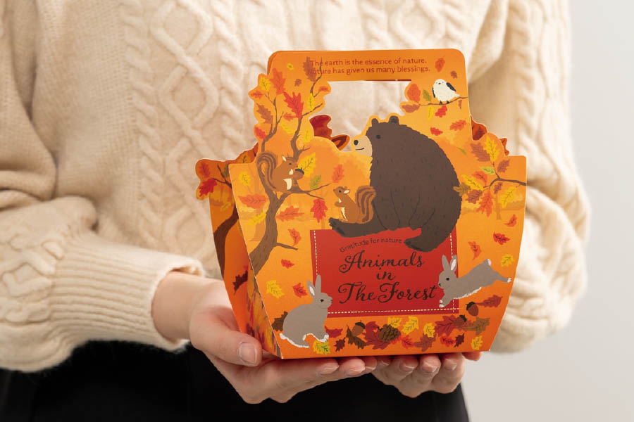 森の動物を描いたペーパーバッグ-新商品案内